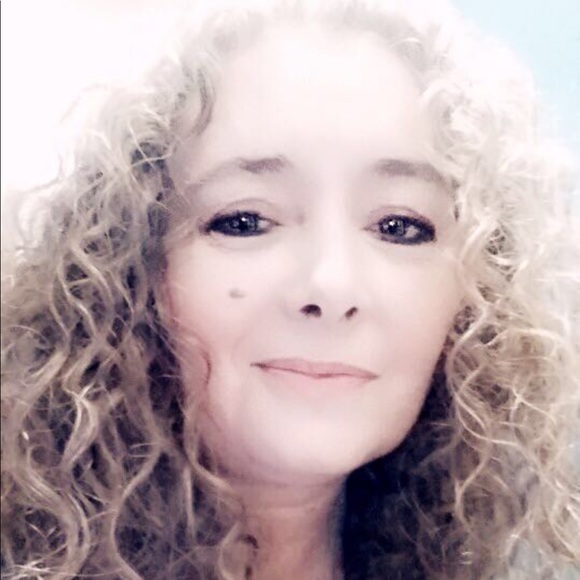 Meet your Posher, Ruth t - Picture 2 of 4